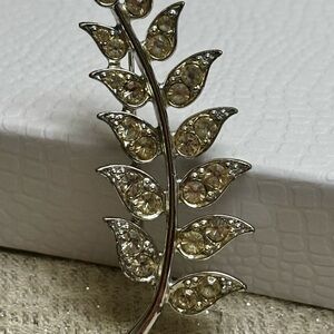Vintage Sarah Coventry Crystal Fern Silver-Tone Rhinestone Leaf Brooch Pin